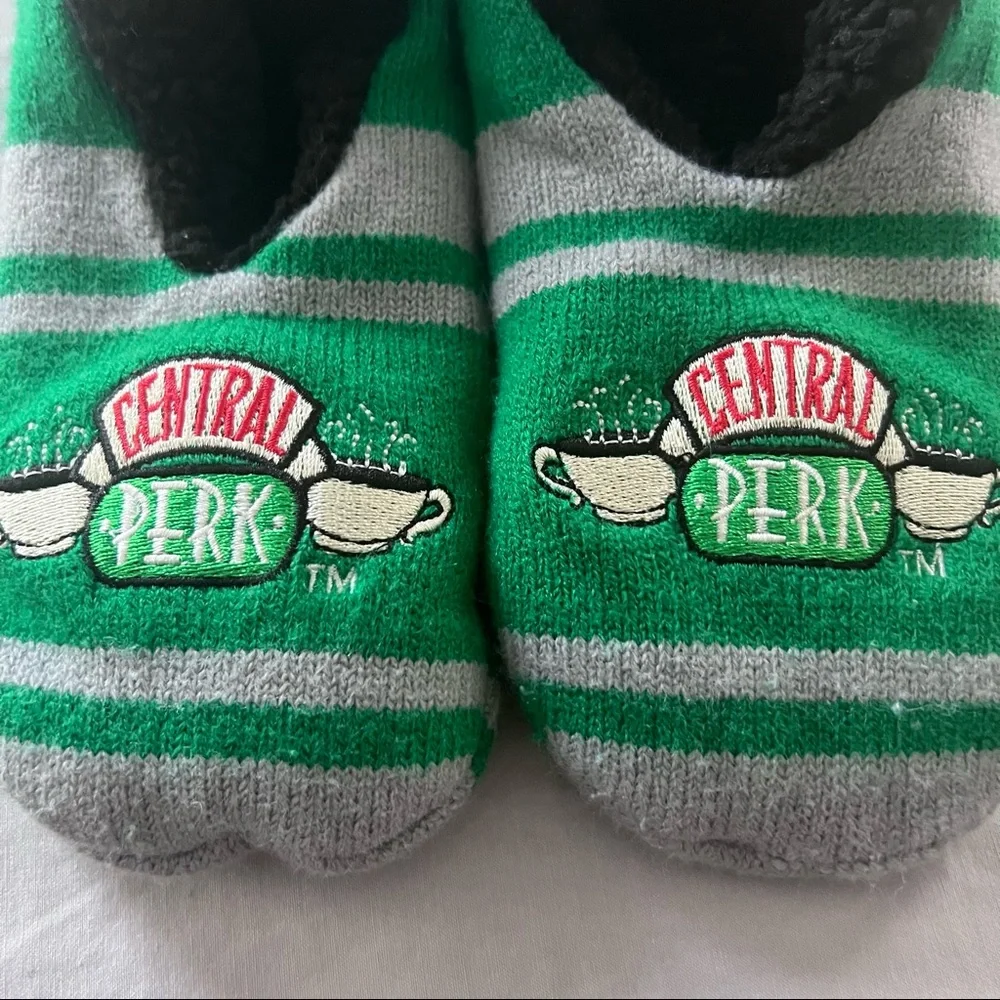 FRIENDS Central Perk Sock Slippers with Anti Slip Grips - Picture 2 of 3